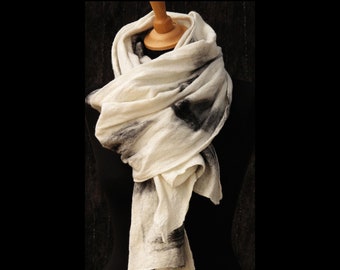 White minimalist scarf, Handmade merino wool scarf, Felted scarf, Minimalist style, Black and white