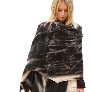 Women&#39;s RUANA/WRAP/PONCHO/ Nuno felt merino wool shawl/ Handmade festival wrap for women.