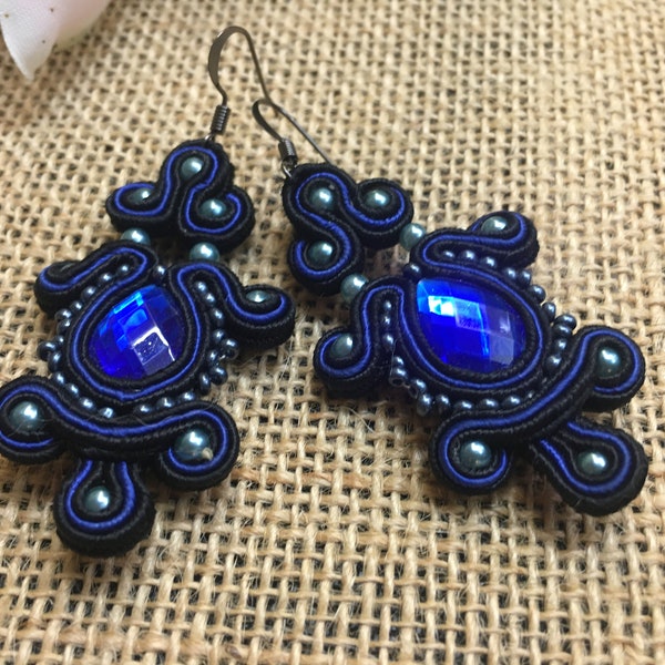 Orecchìni soutache blu nero