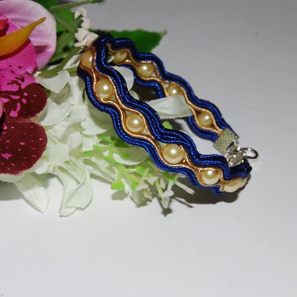 Bracciale soutache blu oro, soutache bracciale colorato, bracciale con perline di vetro, bracciale ricamato a mano, artigianato bracciale