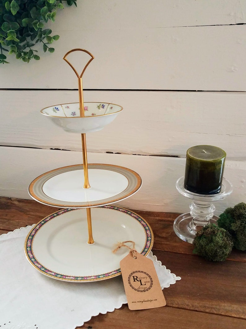3 Tiered Vintage China Cupcake Stand * Our "Everything Plate Stand" can Display/Decorate/Organize/Serve * Bathroom, Kitchen, Office, etc. bild 8