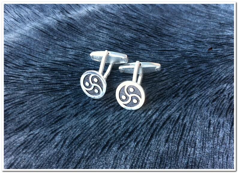 Discreet Size Sterling Silver and Enamel Chain Link Cufflinks