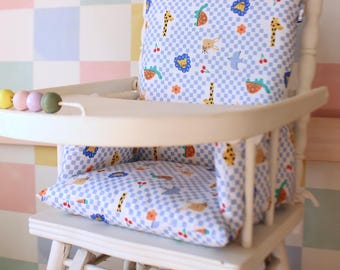 Tommy baby high chair cushion in Oeko-Tex coated cotton / Tommy