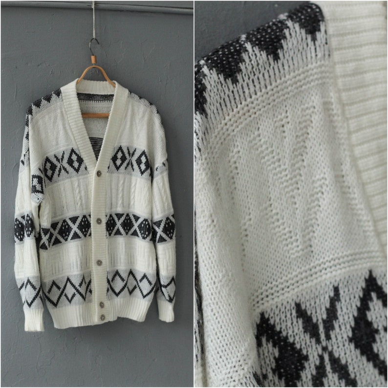Geometric print knit jacket Size Large to XL White Grandpa cardigan