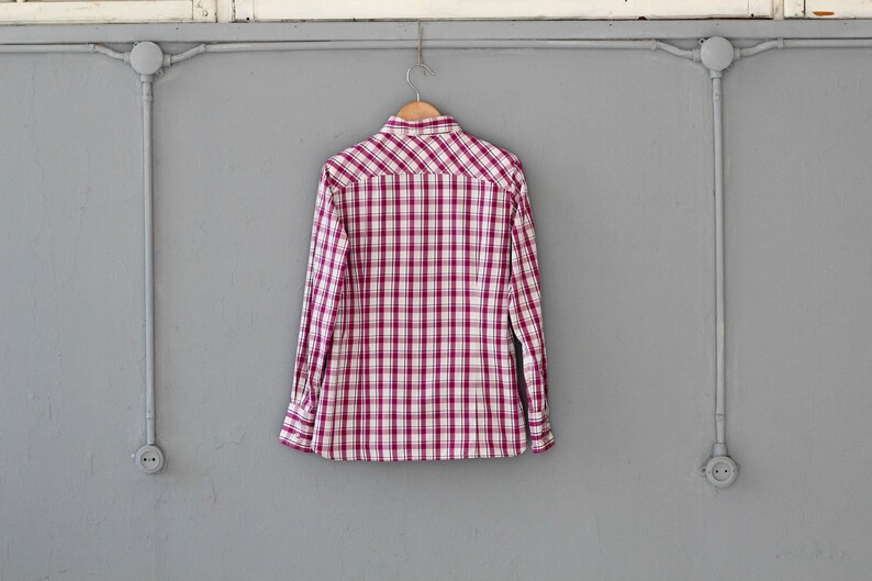 Vintage FJALL RAVEN plaid mens shirt Long sleeve shirt Size Medium Plaid Checkered shirt