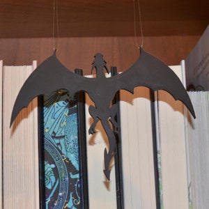 3d Printed Flying Bookshelf Dragon, Fourth Wing Inspired