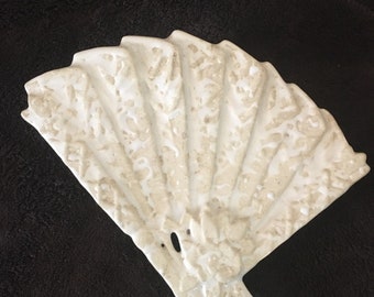 McCoy Fan Wall Pocket in White Drip Glaze