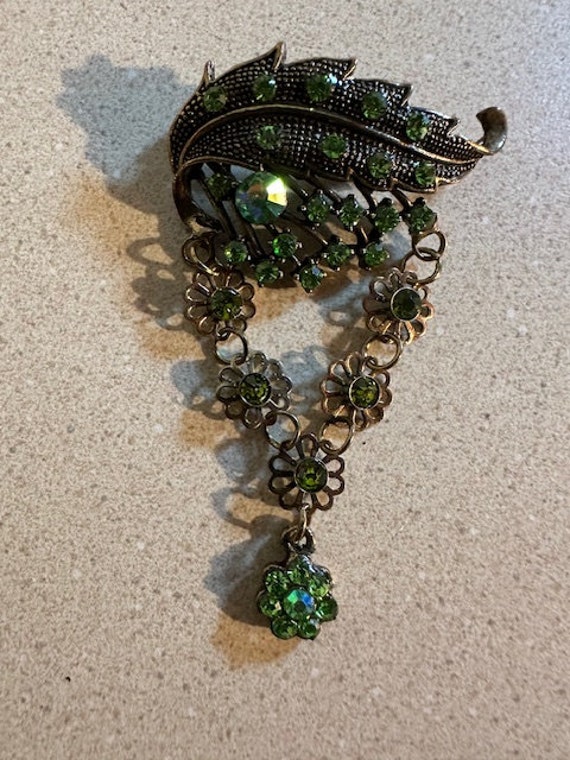 Imitation Emerald Brooch Pin
