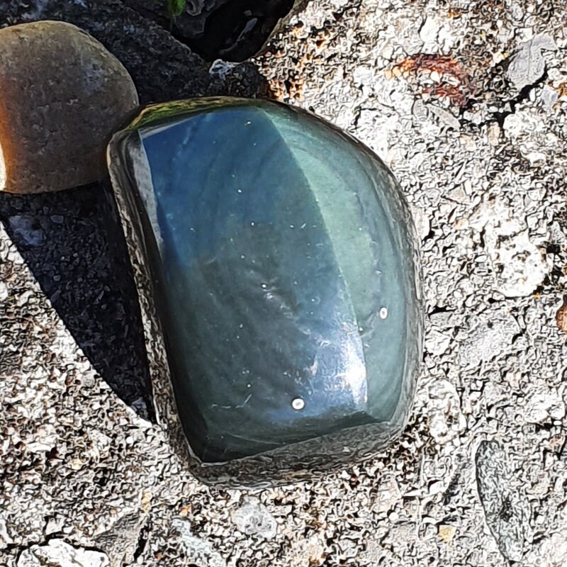 Galet en Obsidienne Oeil-Celeste | Arc-En-Ciel