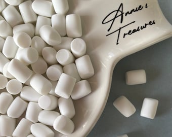 Fake white marshmallows | fake marshmallows for fake baking | fake marshmallows hot cocoa bar