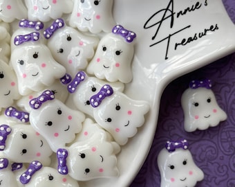 Ghost with bow halloween cabochon | Halloween flat back resin charms | Halloween ghost for crafting