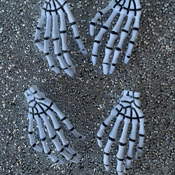 Skeleton hands| mini skeleton hand | Halloween cabochons