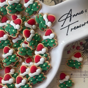 Christmas tree with Santa hat  cabochons| flat back Christmas Cabochons | resin Christmas tree cabochons