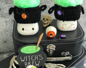 Halloween cauldron marshmallow hat | Halloween tiered stand decor | rae dunn mug decor | crochet marshmallow hats | boo marshmallow mug hats
