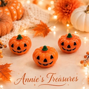 3d standing pumpkin cabochons | small resin standing pumpkin | Halloween cabochon
