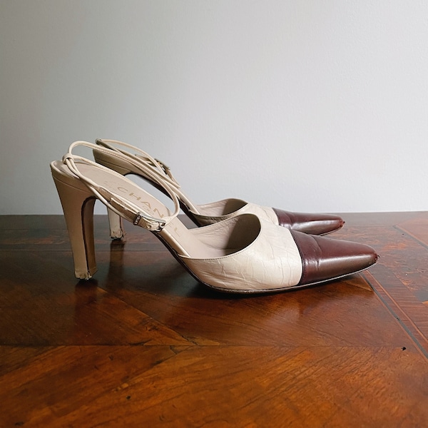 Vintage Iconic Chanel Cap Toe Brown Cream Classic Pointed Toe Heels Pumps Sandals 6.5 US 36.5