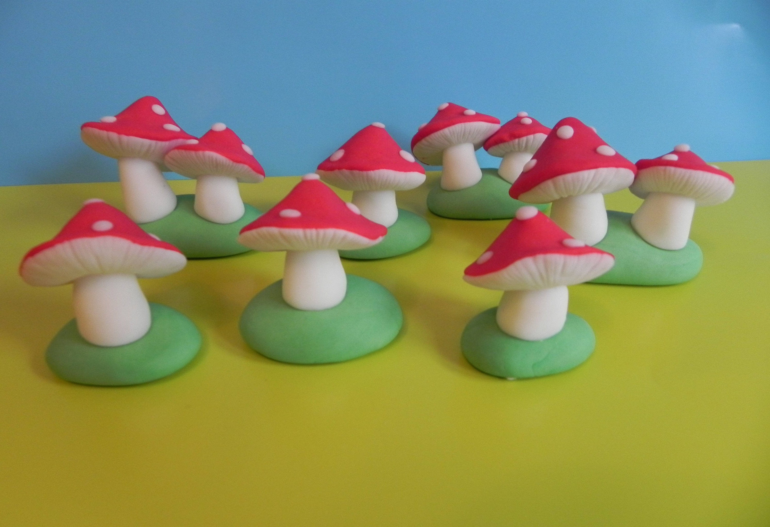 Toadstools Edible Cake Decorations Set Of 10 Etsy