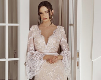 Fit and Flare Boho wedding Dress, Vintage Lace Boho Wedding Dress, Open Back Boho Wedding Dress, Long sleeve Boho Wedding Dress