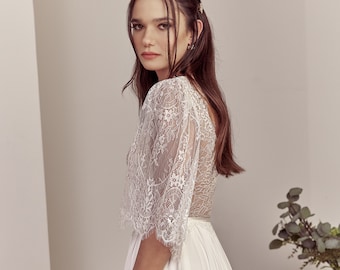 Delicate Lace Wedding Dress, Boho Wedding Dress, Bohemian Wedding Dress , Bell Sleeve Wedding Dresses, Plunging Neckline Wedding Dress