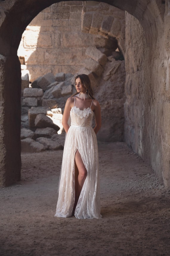 Boho Lace Bridal Gown with High Slit, Vintage Lace Wedding Dress, Garden Wedding Dress, Elopement Wedding Dress, Beach Wedding Dress
