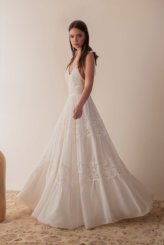 Boho Beach Wedding Dress, Summer Boho Wedding Dress, Lace and Chiffon Wedding Dress, Backless Classic Wedding Dress