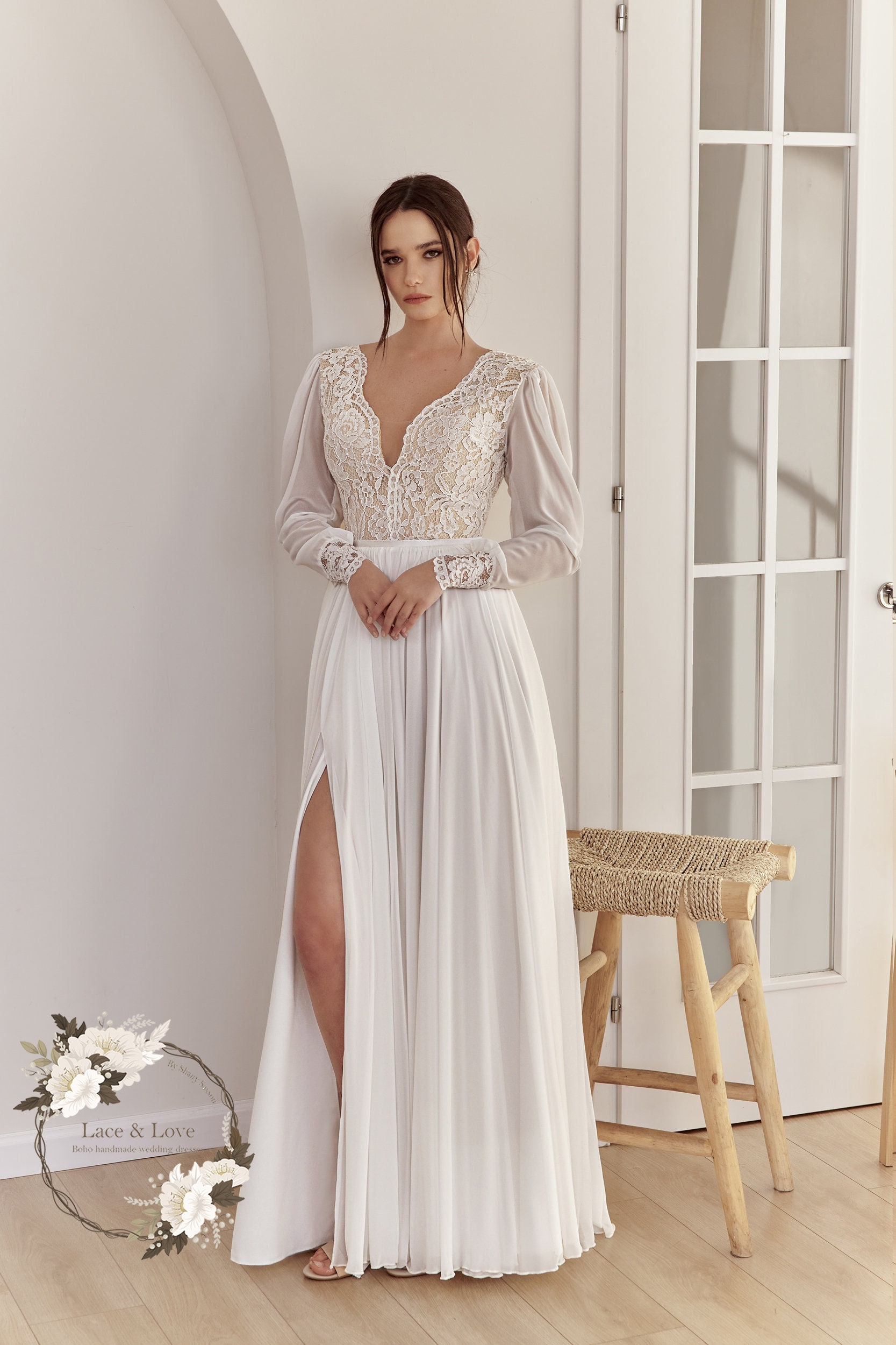 Classic Boho Lace Wedding Dress, Long Sleeve Romantic Wedding Dress, V Neck  Boho Wedding Dress, Lace and Chiffon Wedding Dress - Etsy