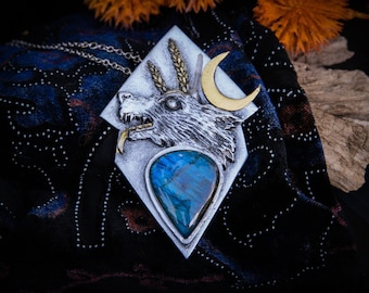 Violent Delights - Labradorite Wolf Pendant