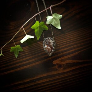 brown mocha earthy tones colors jewelry mexican crazy lace agate necklace pendant gold tone texture organic natural pear shape bronze brass banded agate handmade handcrafted artisan jewelry woman owned gift ideas gift for her