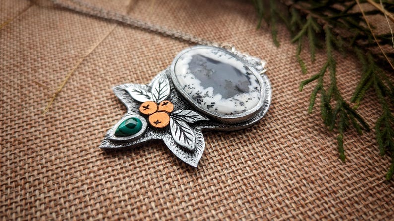 dendrite dendritic agate malachite green holly berry leaf leaves holiday Christmas winter silver copper mixed metal nature natural forest inspired handmade necklace pendant jewelry