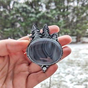 Fox in the Forest Botswana Agate Handmade Necklace - Gemstone Pendant - Forestcore - Winter immagine 5