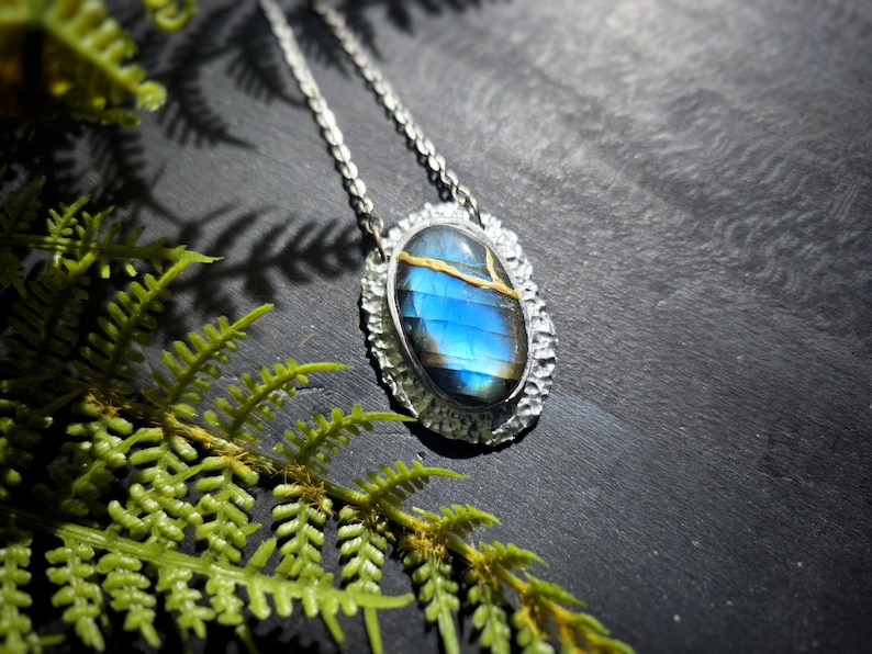 Labradorite Kintsugi Pendant - Handmade Necklace zdjęcie 1