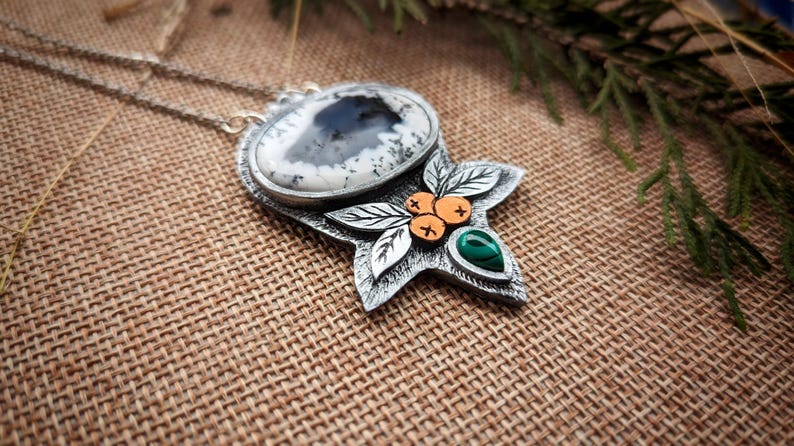 dendrite dendritic agate malachite green holly berry leaf leaves holiday Christmas winter silver copper mixed metal nature natural forest inspired handmade necklace pendant jewelry