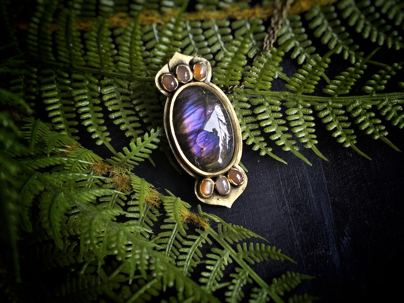 purple labradorite flashy peach moonstone pink sunstone morocco moroccan enchantress dnd cosplay costume ren faire jewelry necklace pendant talisman handmade handcrafted gold