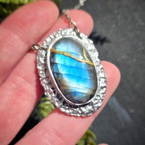 Labradorite Kintsugi Pendant - Handmade Necklace zdjęcie 8