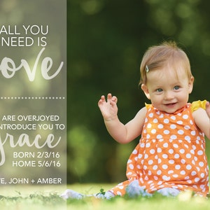 Annonce d&#39;adoption - Tout ce dont vous avez besoin, c&#39;est de l&#39;amour / Photo numérique 5x7 personnalisée pour la finalisation de l&#39;adoption