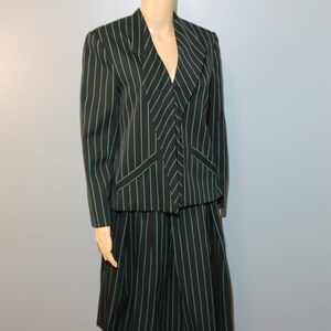 Vintage Mid-Century Modern Women&#39;s Designer Black and Teal-Blue Pin Stripe Hand Tailored Two-Piece Outfit Blazer and Pleated Skirt Suit Set