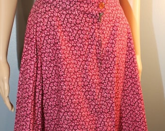 Vintage 1960s-1970s Pink and White Floral High Waisted Skirt XS Handmade in the USA