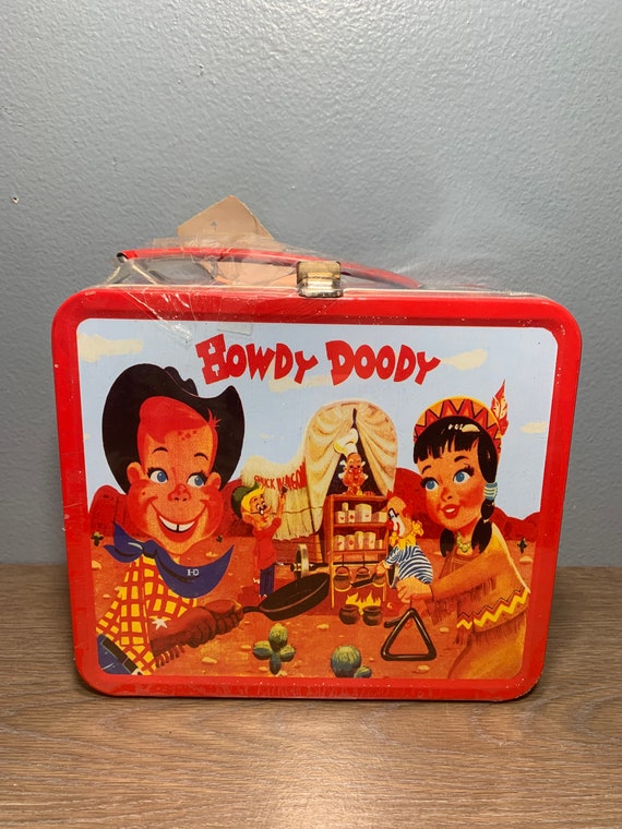 Vintage Howdy Doody Collectible Metal Lunch Box