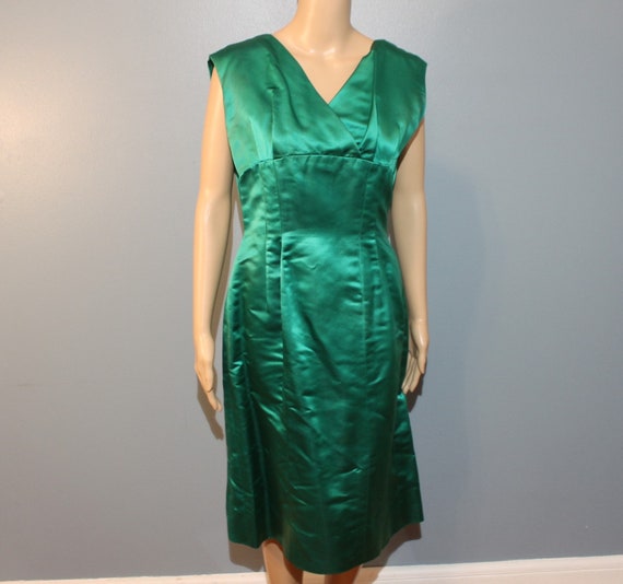 Vintage 1940s-1950s Hand Tailored Green Satin Coc… - image 1