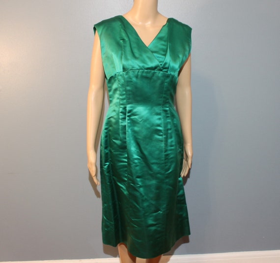 tailored green dress Size 2 Avocado Green Dress