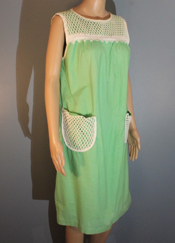 Vintage 1950s-1960s Handmade Mint Green and White 
