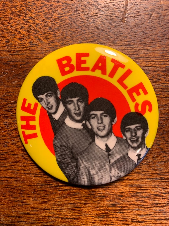 Vintage 1960s The Beatles Yellow and Red Pinback … - image 2