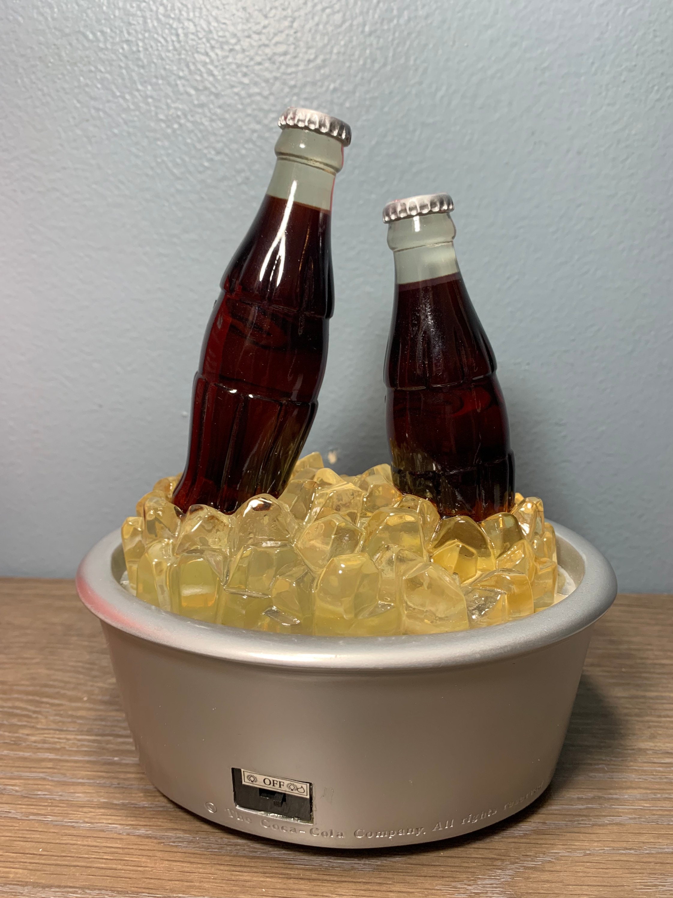 コカコーラ米国.Texas.ダラス限定コレクターズクラブ il_fullxfull.3203264847_bfza.jpg