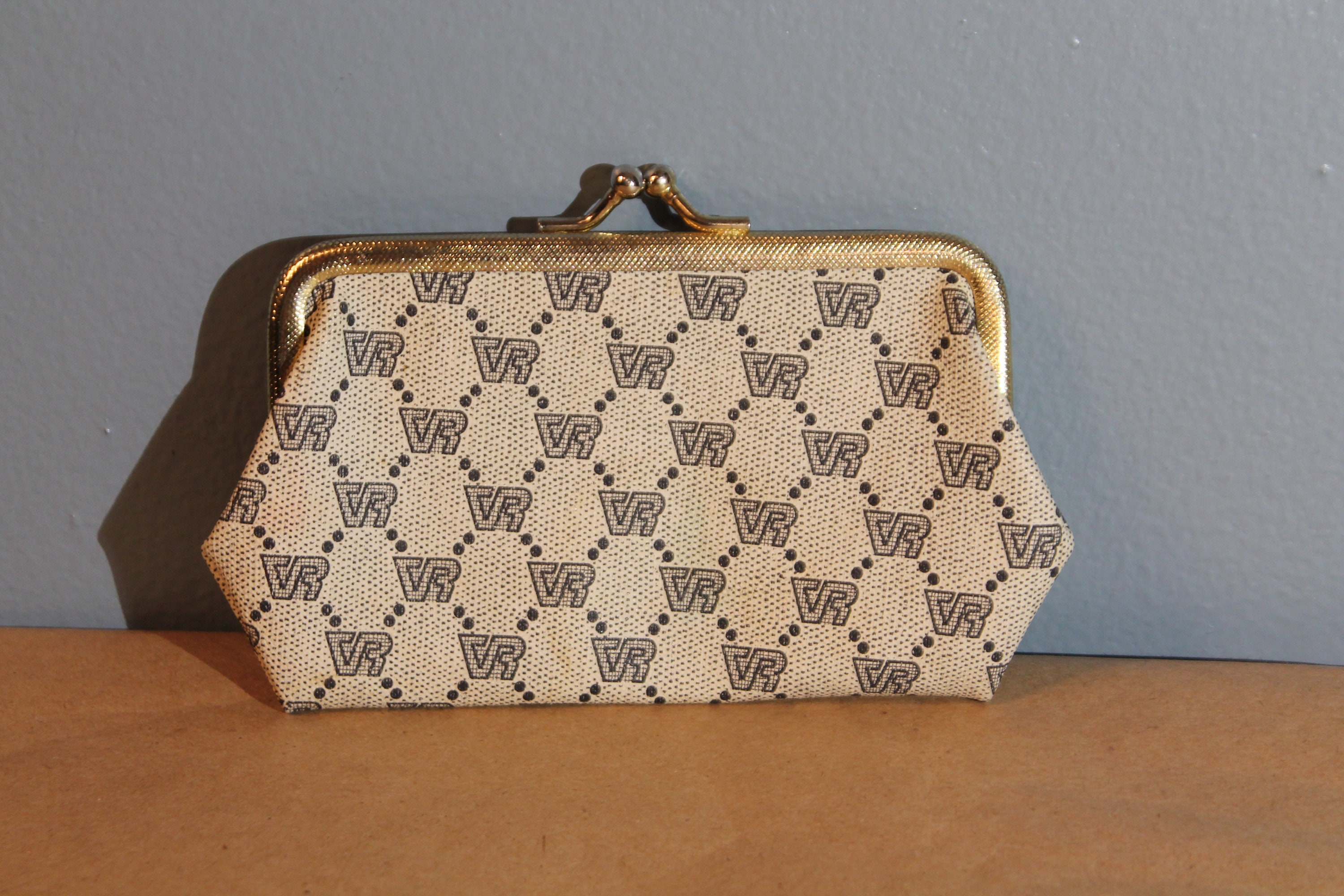 Vr classic purse sale