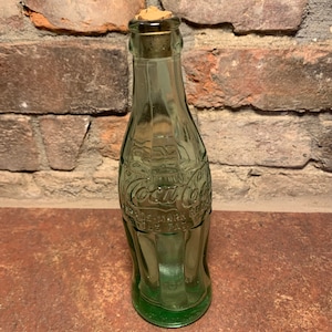 Vintage 1947 Coca-Cola Collectible Hobbleskirt 6 oz. Green Glass Bottle Pat. D105529 Canton, OH Owens-Illinois Glass Company Free Shipping