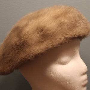 Vintage 1960s Gwenn Pennington Light Tone Mink Fur Hat USA Union Made Winter Russian Hat image 2