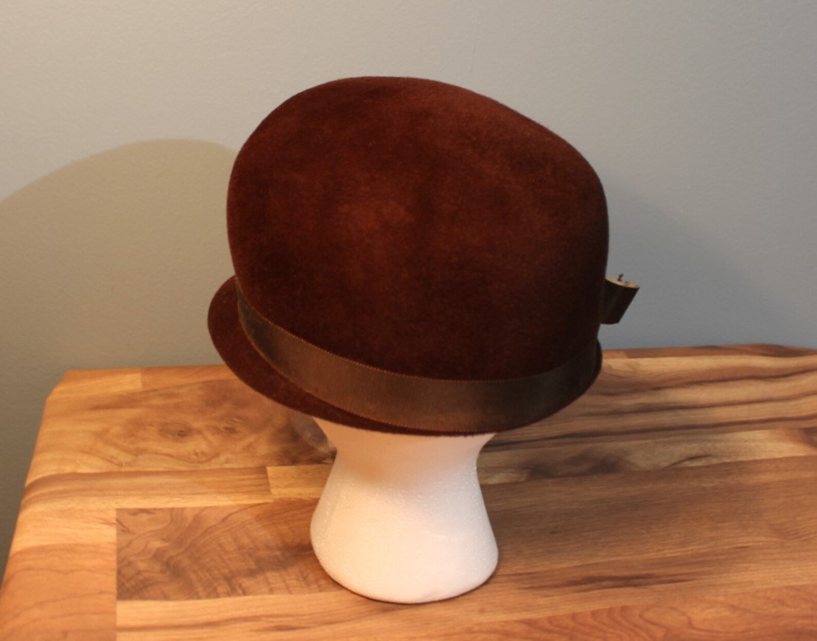 Peachbloom Velour Vintage Hat Vintage Peachbloom Velour Hat 
