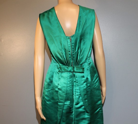 Vintage 1940s-1950s Hand Tailored Green Satin Coc… - image 4