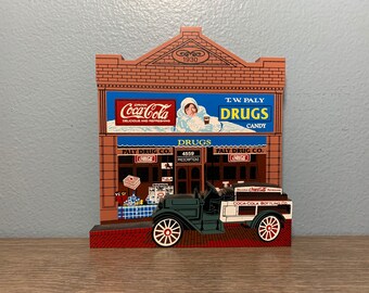 Vintage 1998 Coca-Cola Sammlerstück Soda Pop Stop Hängende Wanddekoration von Shelia es Like New