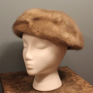 Vintage 1960s Gwenn Pennington Light Tone Mink Fur Hat USA Union Made Winter Russian Hat image 7
